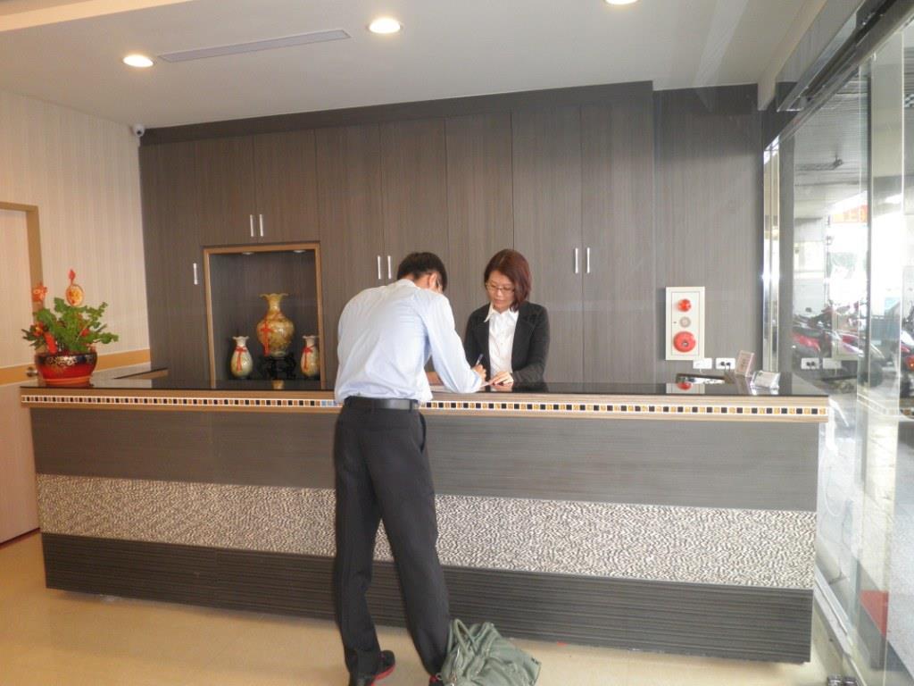 Green Park Commercial Hotel Tainan Exterior foto